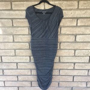 Liz Lange Maternity dress with side rushing